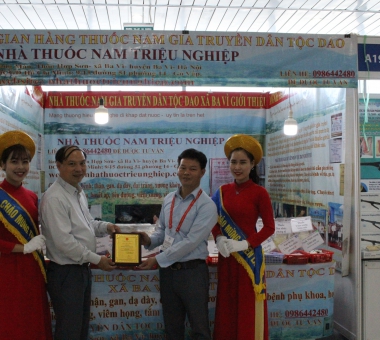 Tham dự hội chợ thuốc đông y Việt Nam tại Khánh Hòa